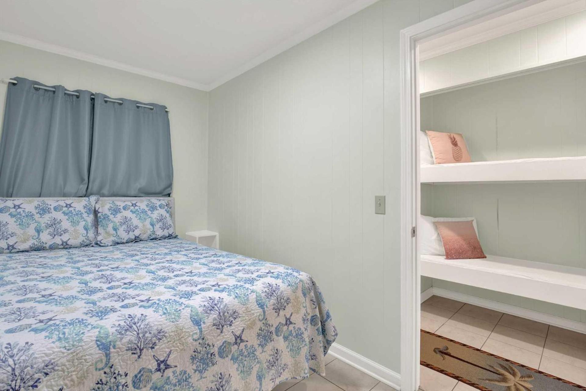 Savannah Beach & Racquet Club 217B Тайби Айлънд Екстериор снимка